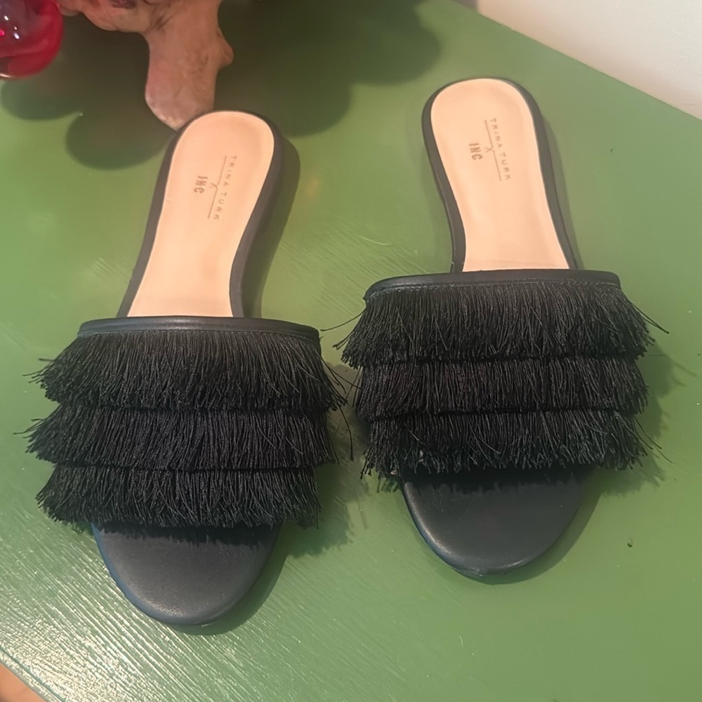 Trina Turk 🔥sale🔥X INC  Maira black slides